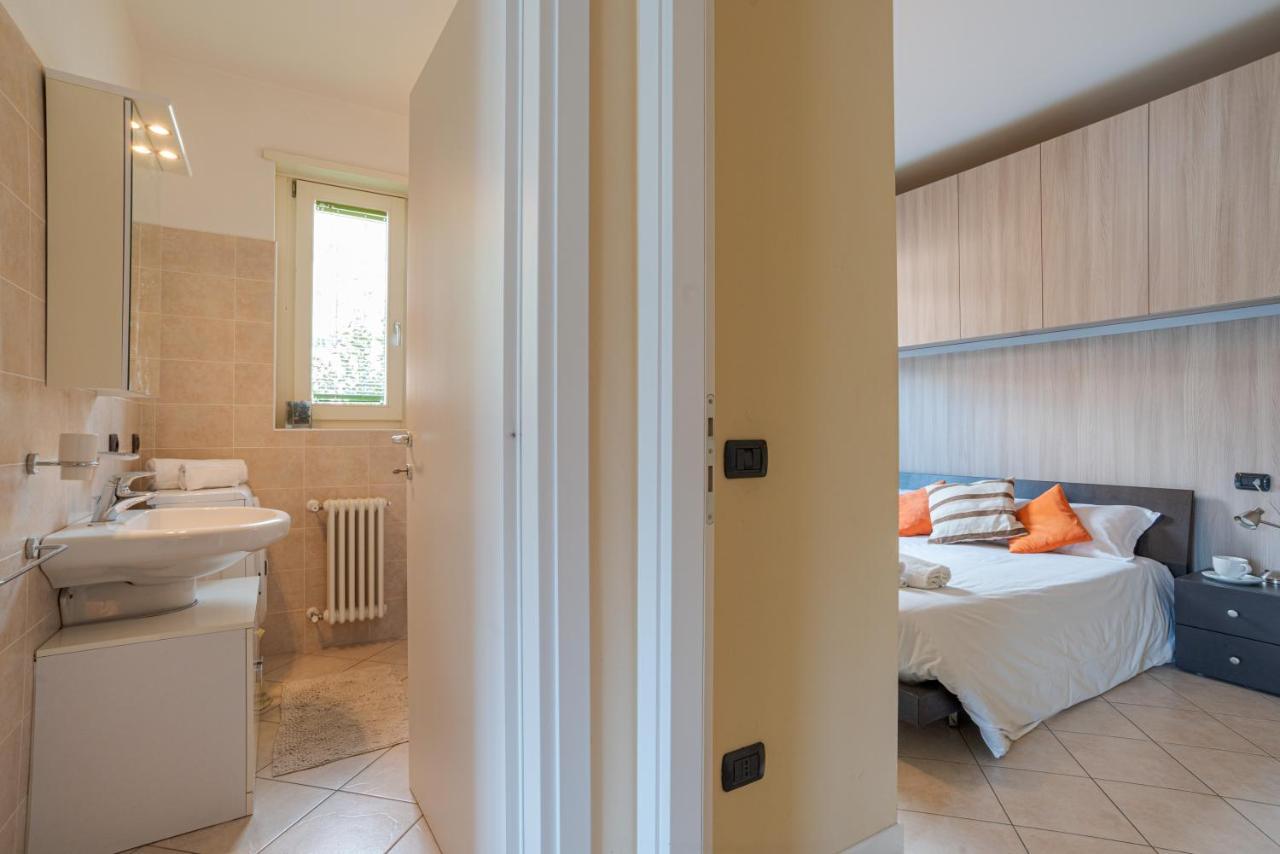Lake Como Apartment With Balcony And Private Parking Ossuccio ภายนอก รูปภาพ