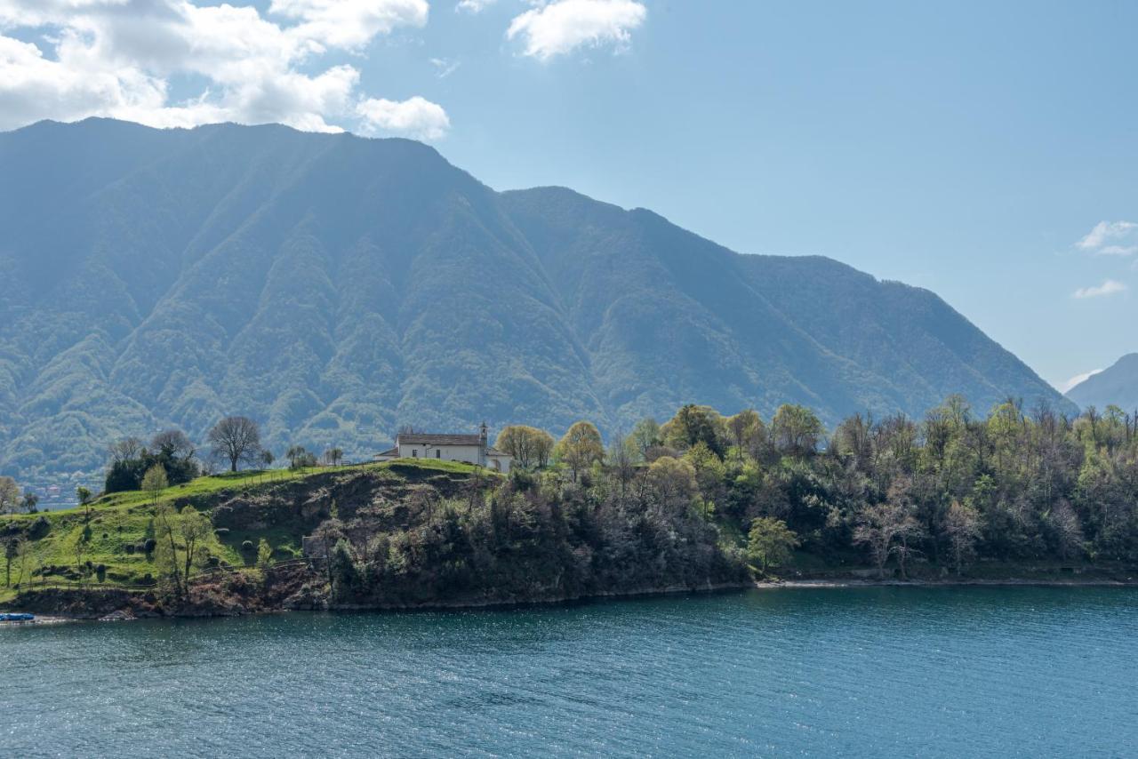 Lake Como Apartment With Balcony And Private Parking Ossuccio ภายนอก รูปภาพ